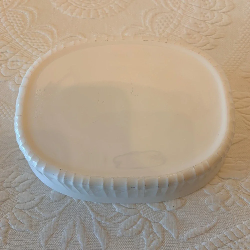 Corning Ware French White Oval Casserole Dish with Pyrex Glass Lid F-12-C 1.5 Qt